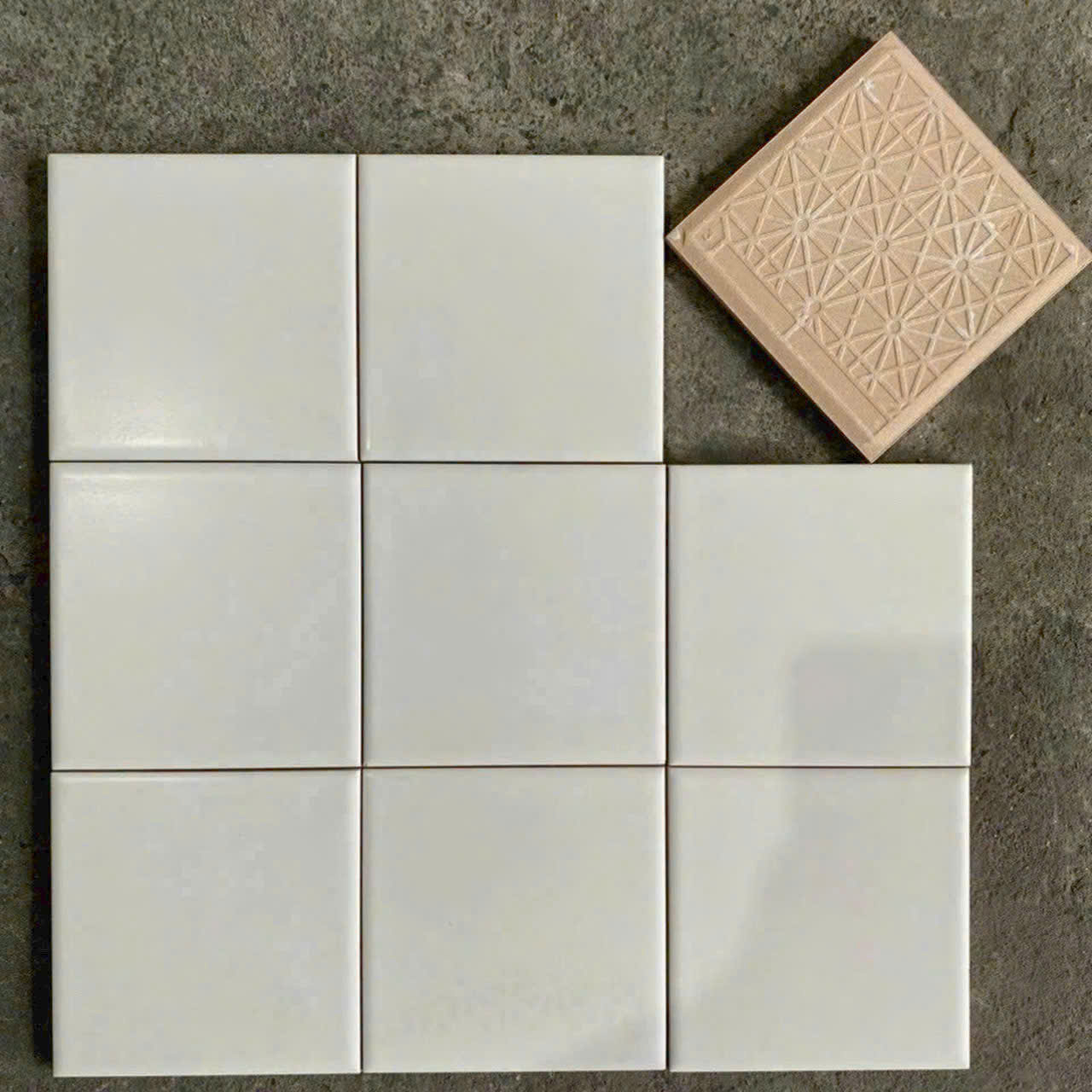 Gạch Thẻ Trắng Mờ 100x100mm